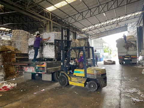 รับซื้อกระดาษเก่าถึงโรงพิมพ์ โรงงาน นนทบุรี